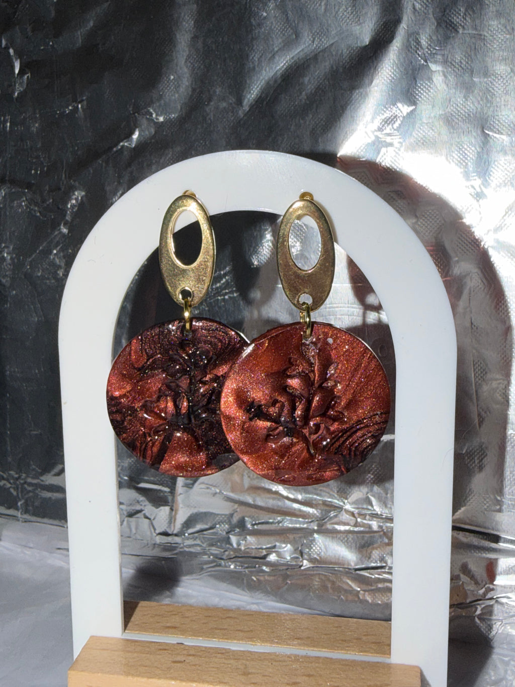 Boucles d’oreilles artisanales en pâte polymère bronze marbré – BERGAMOTTA